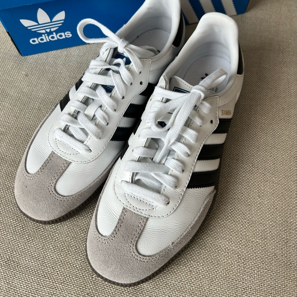 Adidas Samba shoes, I only wore indoors a few times just a little too big.